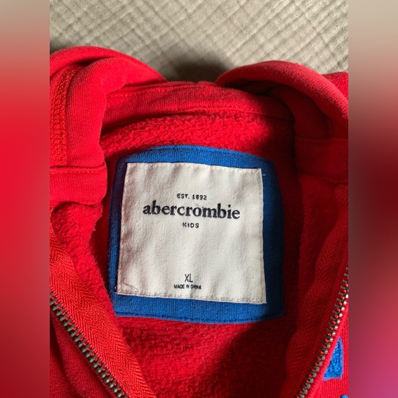 Abercrombie Red Y2K Zip-Up Hoodie - Picture 6 of 7
